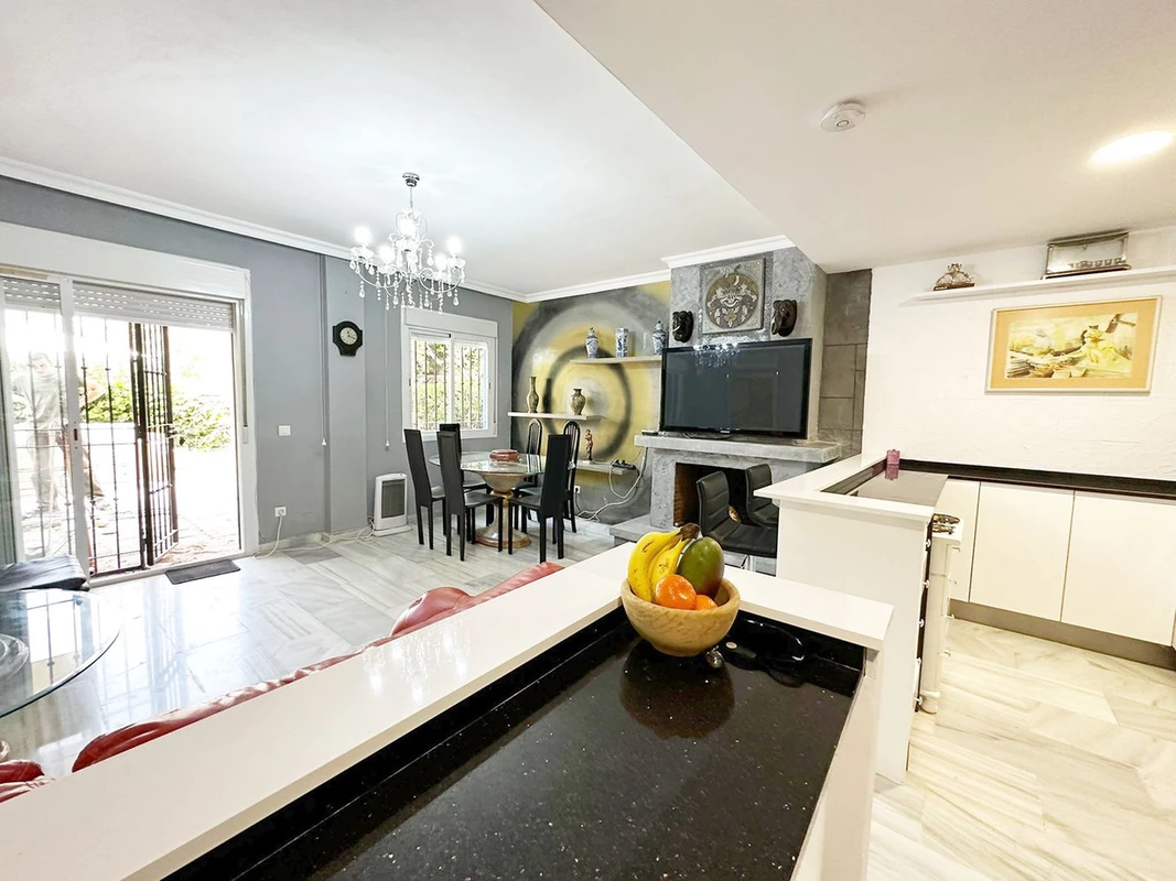 2-5bd7b9d04b45e33852eaf0ec6670150d