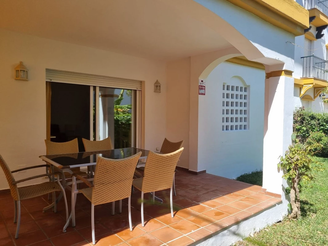 2-5bd7b9d04b45e33852eaf0ec6670150d