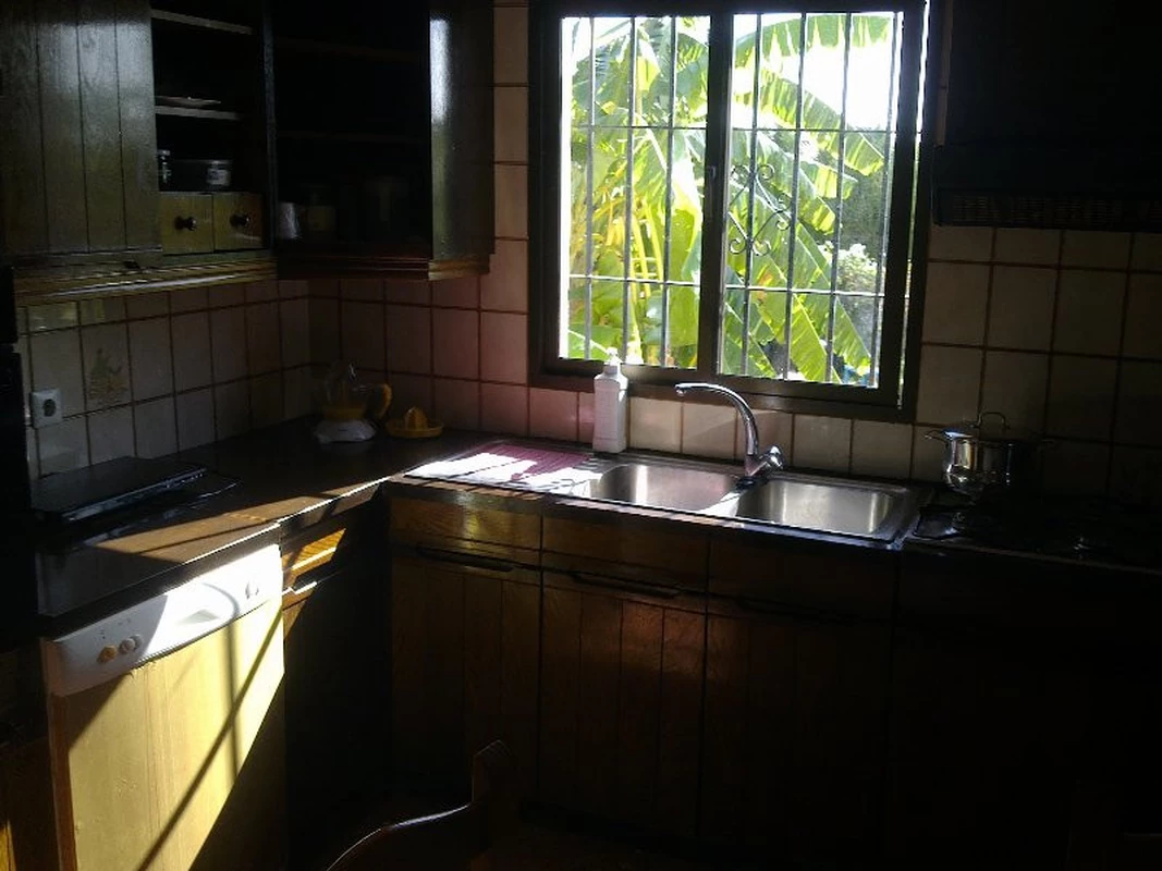 8-e64a9055bba3e77ac8aca3b893cdf826