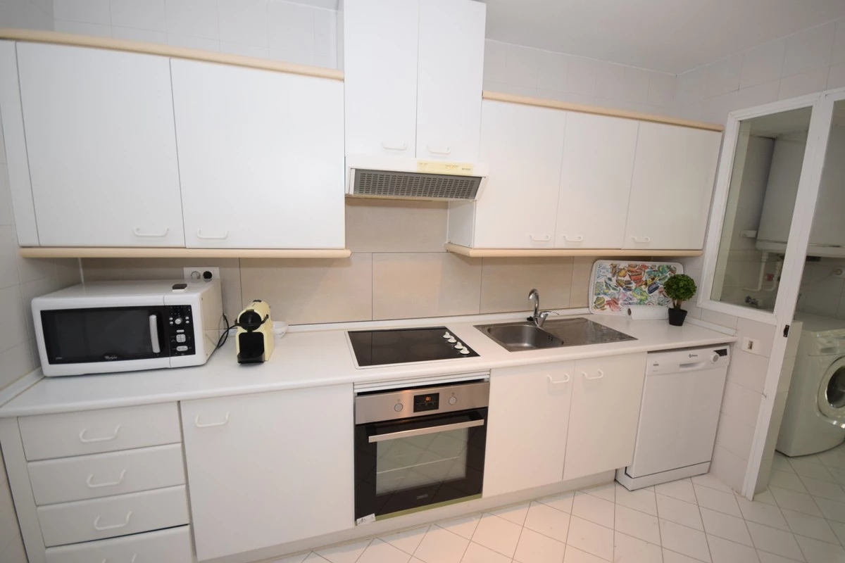 8-e64a9055bba3e77ac8aca3b893cdf826