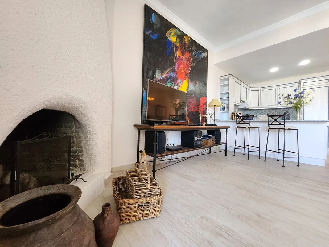 7-aa4cc561180b369757c0bb4af9886cd3