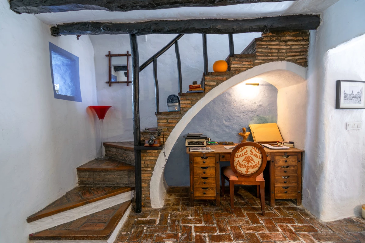 8-e64a9055bba3e77ac8aca3b893cdf826