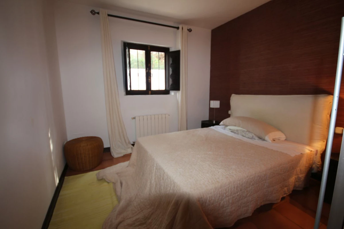 8-e64a9055bba3e77ac8aca3b893cdf826