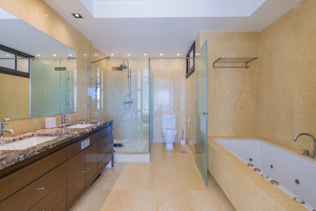 9-467d0cee5b725f3ef65f102a0c2e69c0