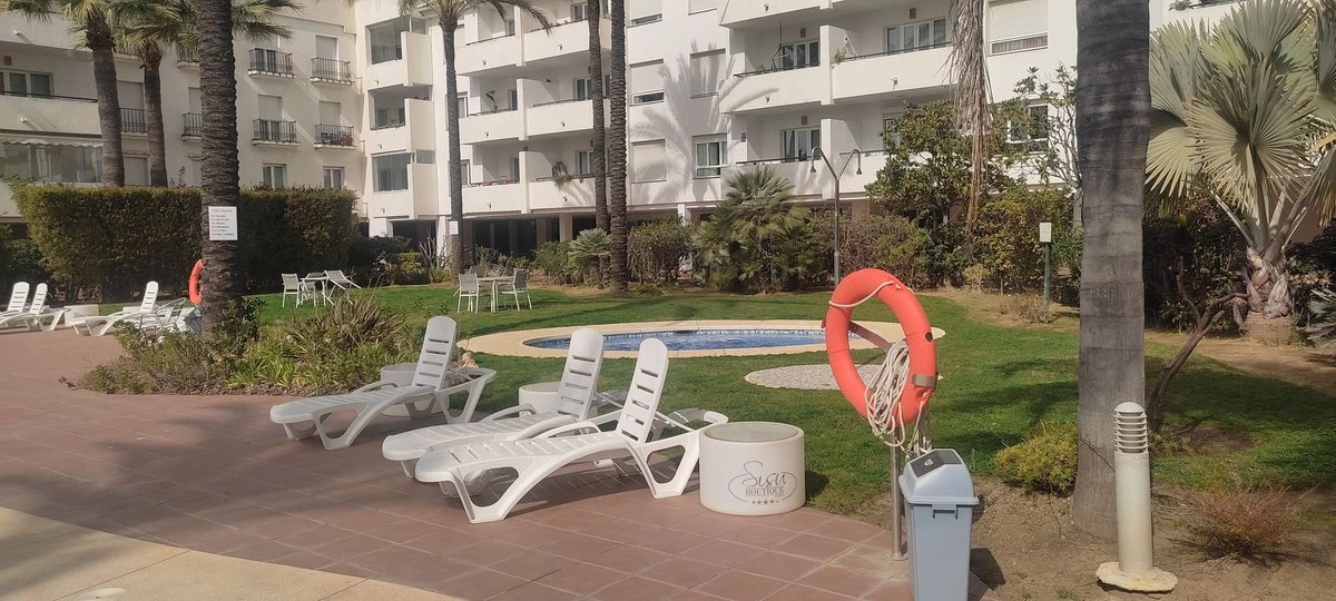 8-e64a9055bba3e77ac8aca3b893cdf826