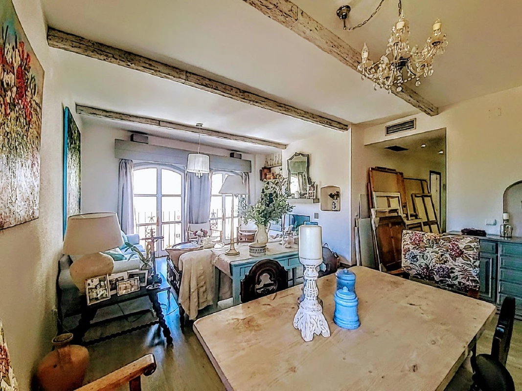 7-aa4cc561180b369757c0bb4af9886cd3