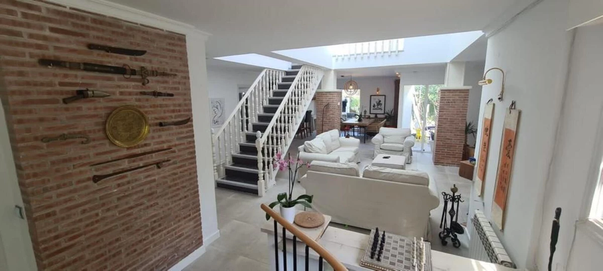 4-c23c0f86247804fa50226aecd8b0b2c8