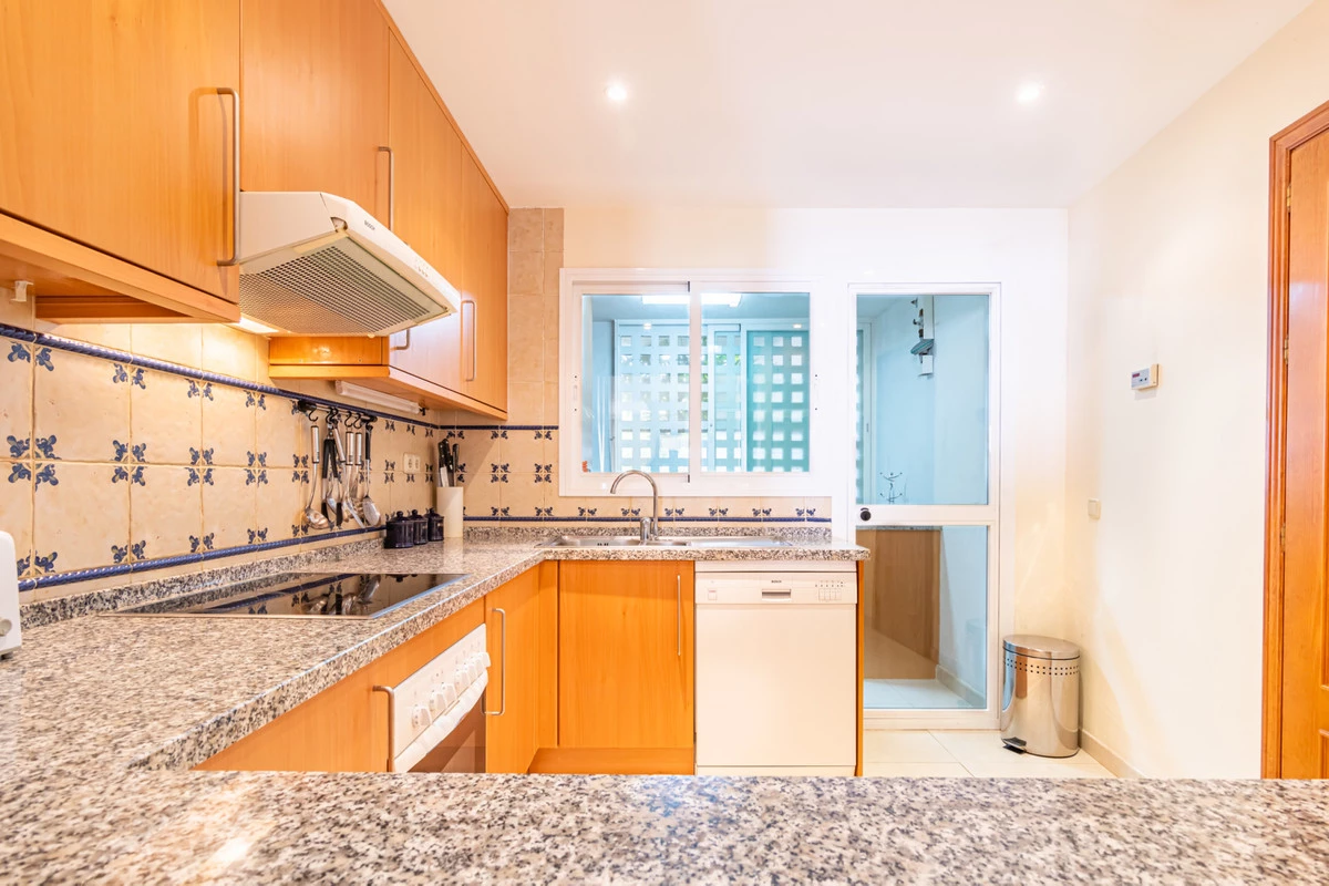 9-467d0cee5b725f3ef65f102a0c2e69c0