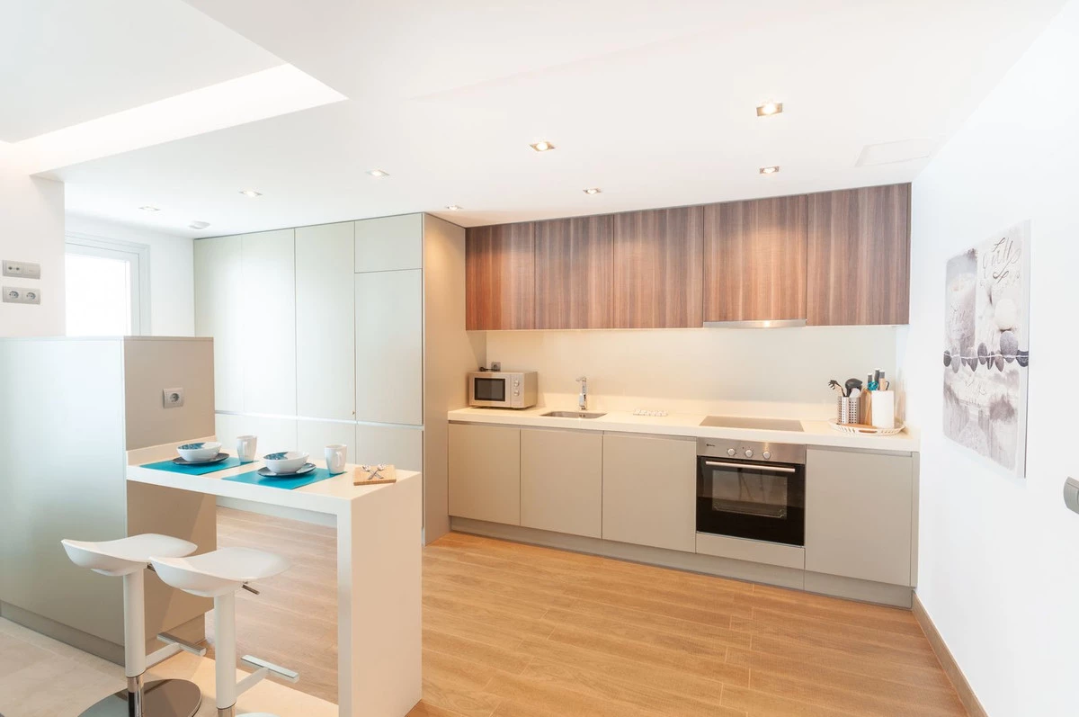 8-e64a9055bba3e77ac8aca3b893cdf826