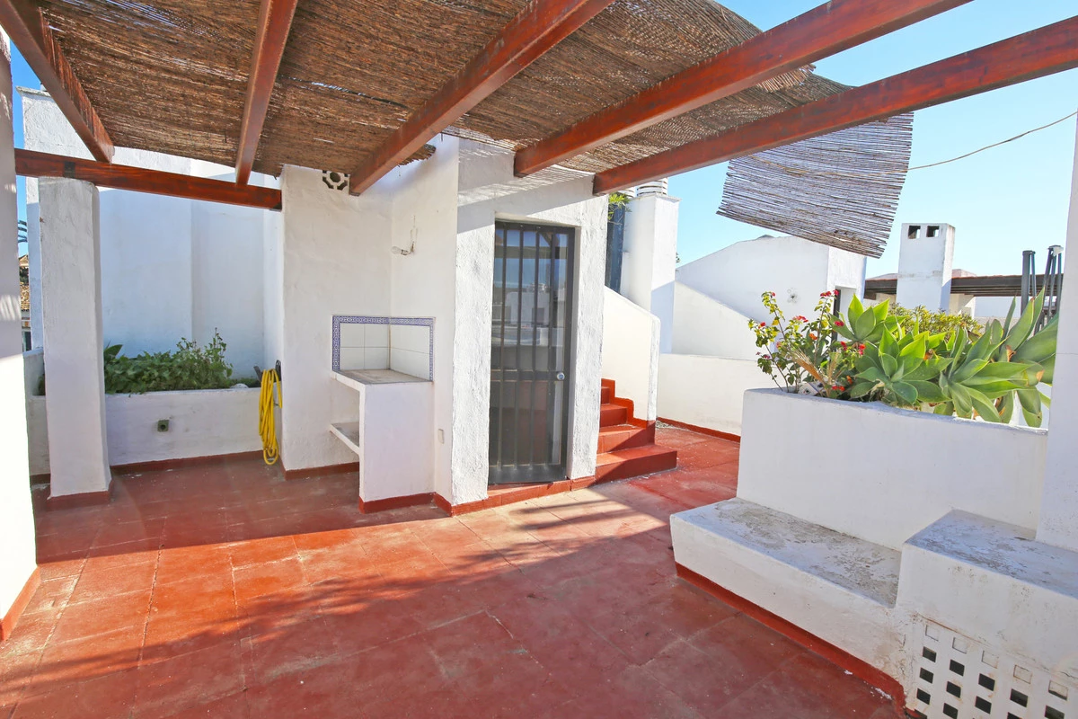 9-467d0cee5b725f3ef65f102a0c2e69c0