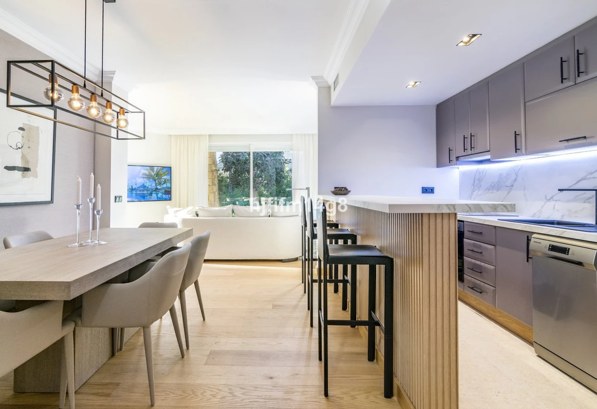 1-7980e48d732b6fc85c14b43b94d2aa54