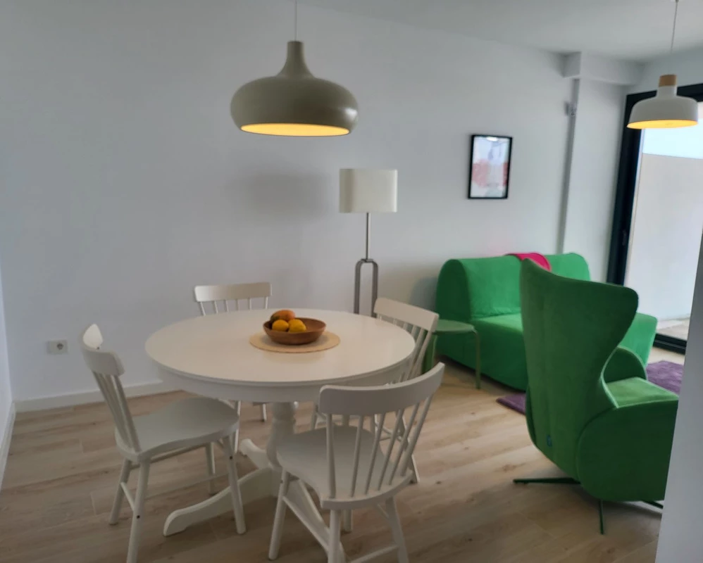 2-5bd7b9d04b45e33852eaf0ec6670150d