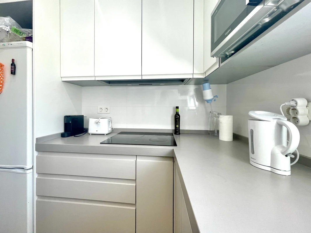 8-e64a9055bba3e77ac8aca3b893cdf826