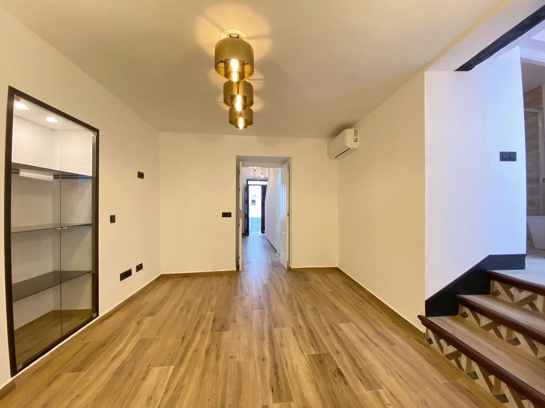 8-e64a9055bba3e77ac8aca3b893cdf826