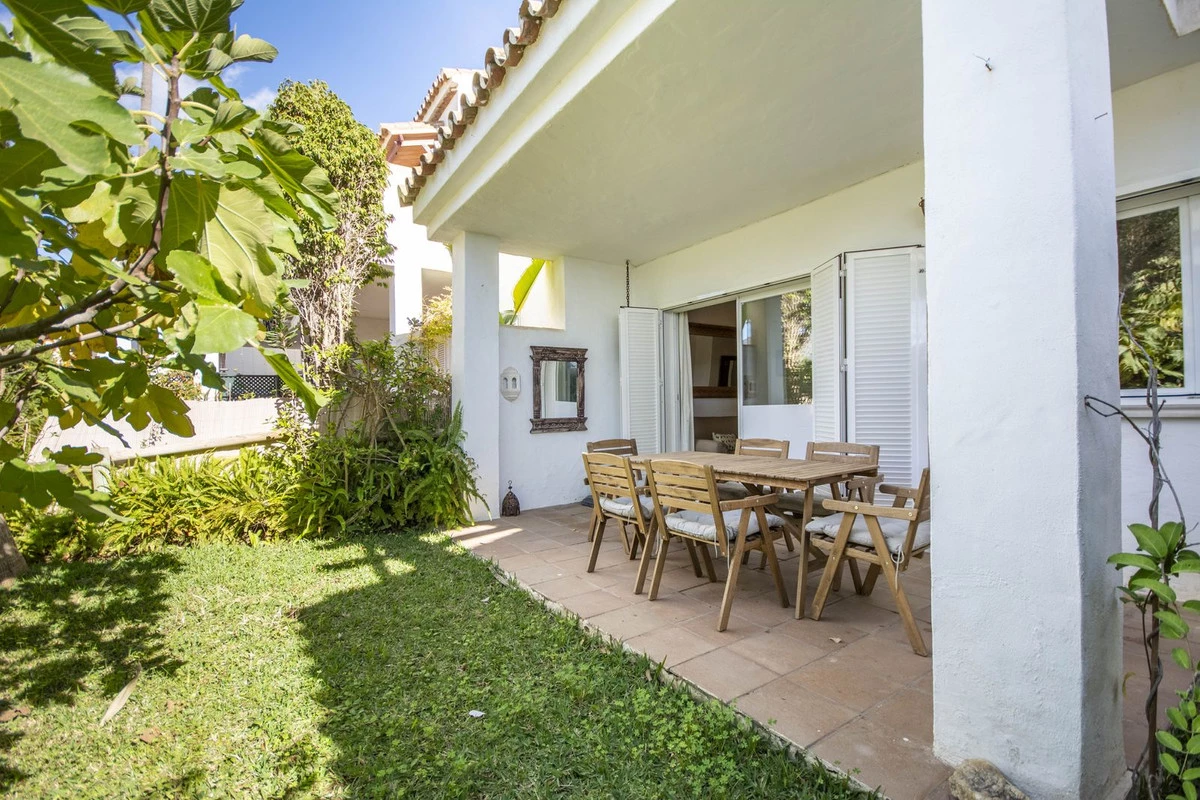 8-e64a9055bba3e77ac8aca3b893cdf826