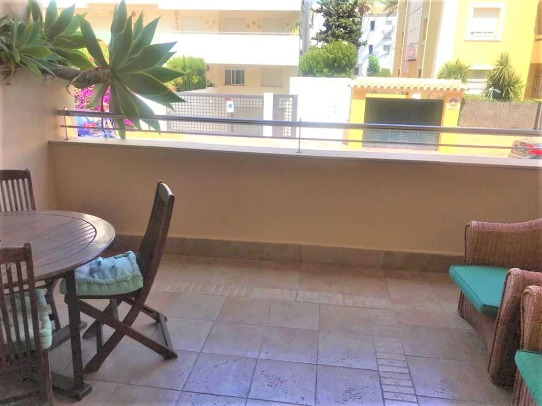 2-5bd7b9d04b45e33852eaf0ec6670150d