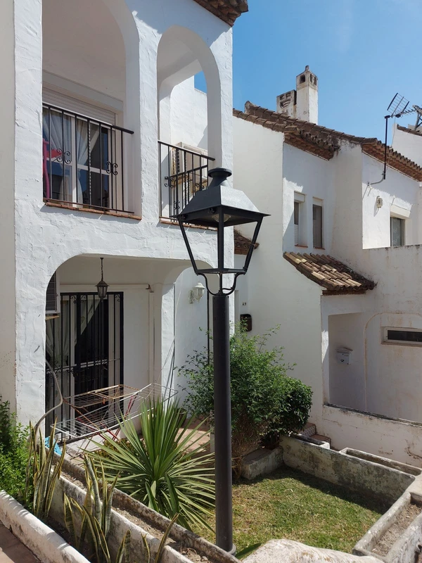 R4317706 | Townhouse in Estepona – € 270,000 – 3 beds, 2 baths