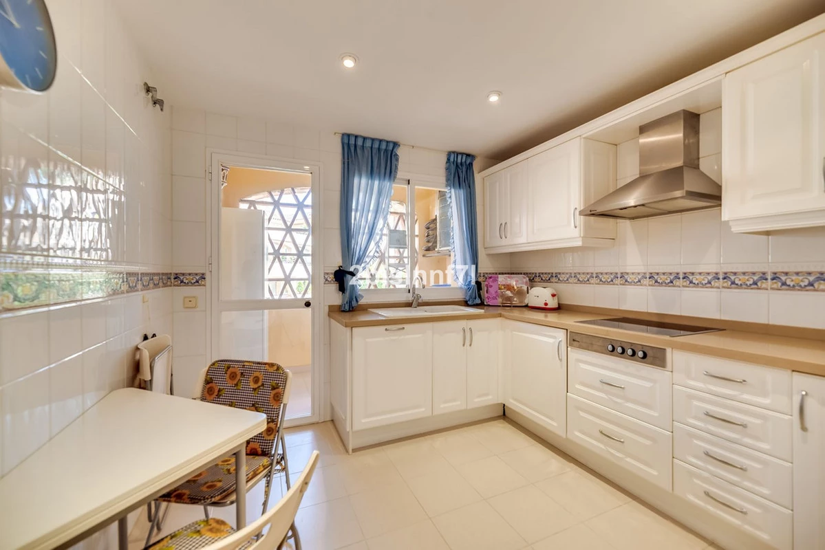 4-c23c0f86247804fa50226aecd8b0b2c8