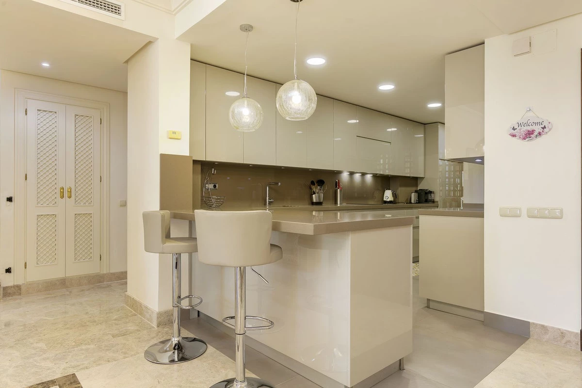 8-e64a9055bba3e77ac8aca3b893cdf826