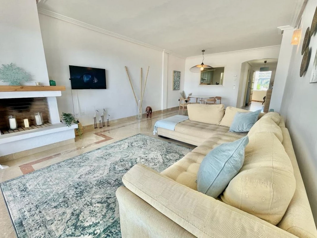 7-aa4cc561180b369757c0bb4af9886cd3