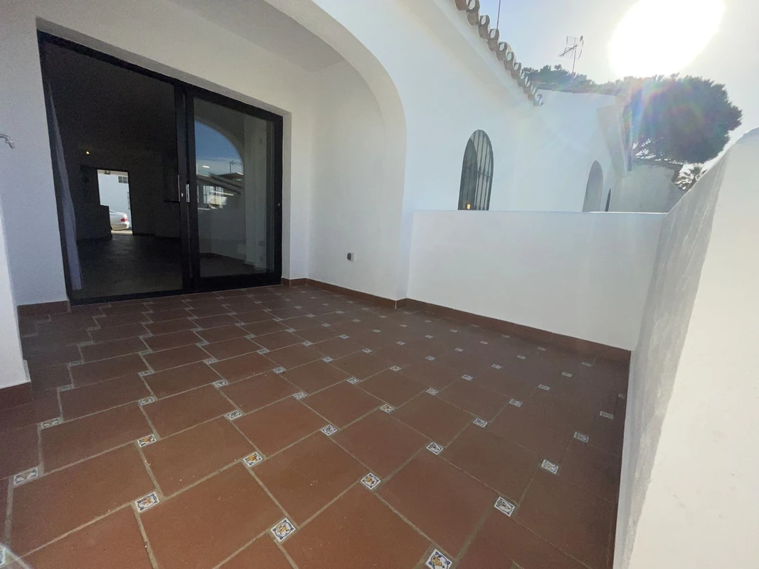 8-e64a9055bba3e77ac8aca3b893cdf826