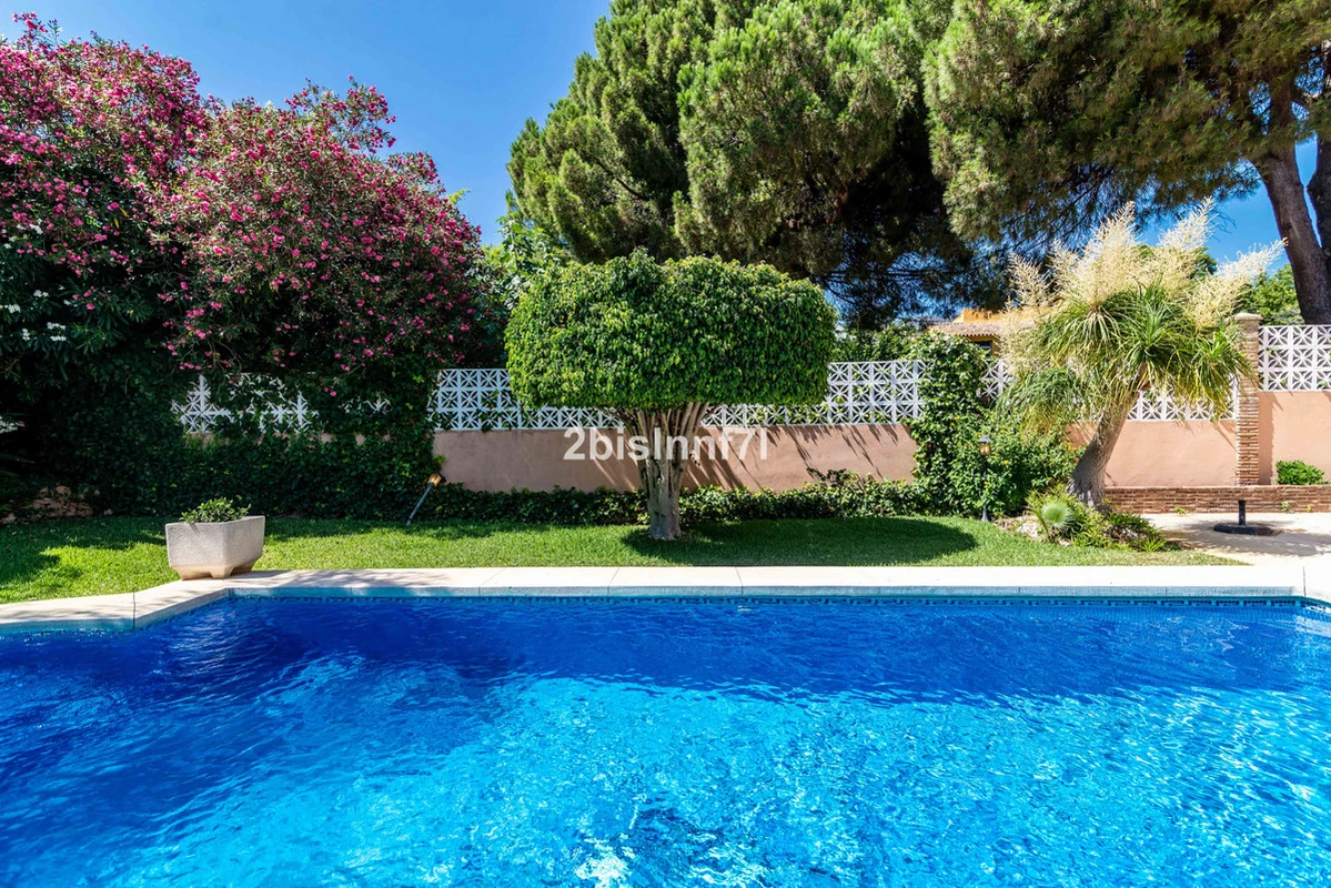 2-5bd7b9d04b45e33852eaf0ec6670150d