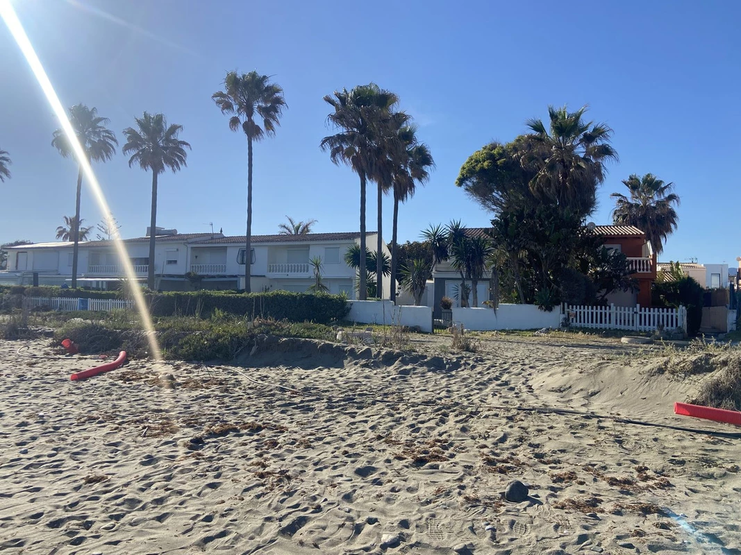 2-5bd7b9d04b45e33852eaf0ec6670150d