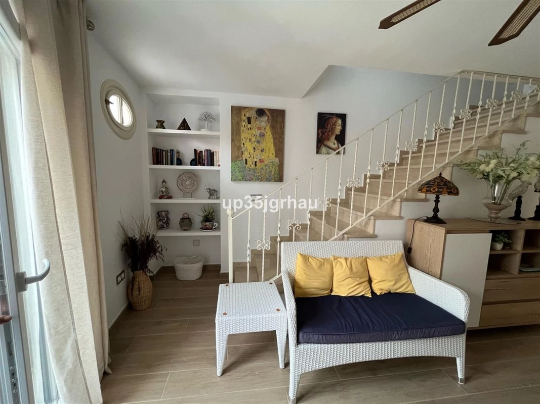 4-c23c0f86247804fa50226aecd8b0b2c8