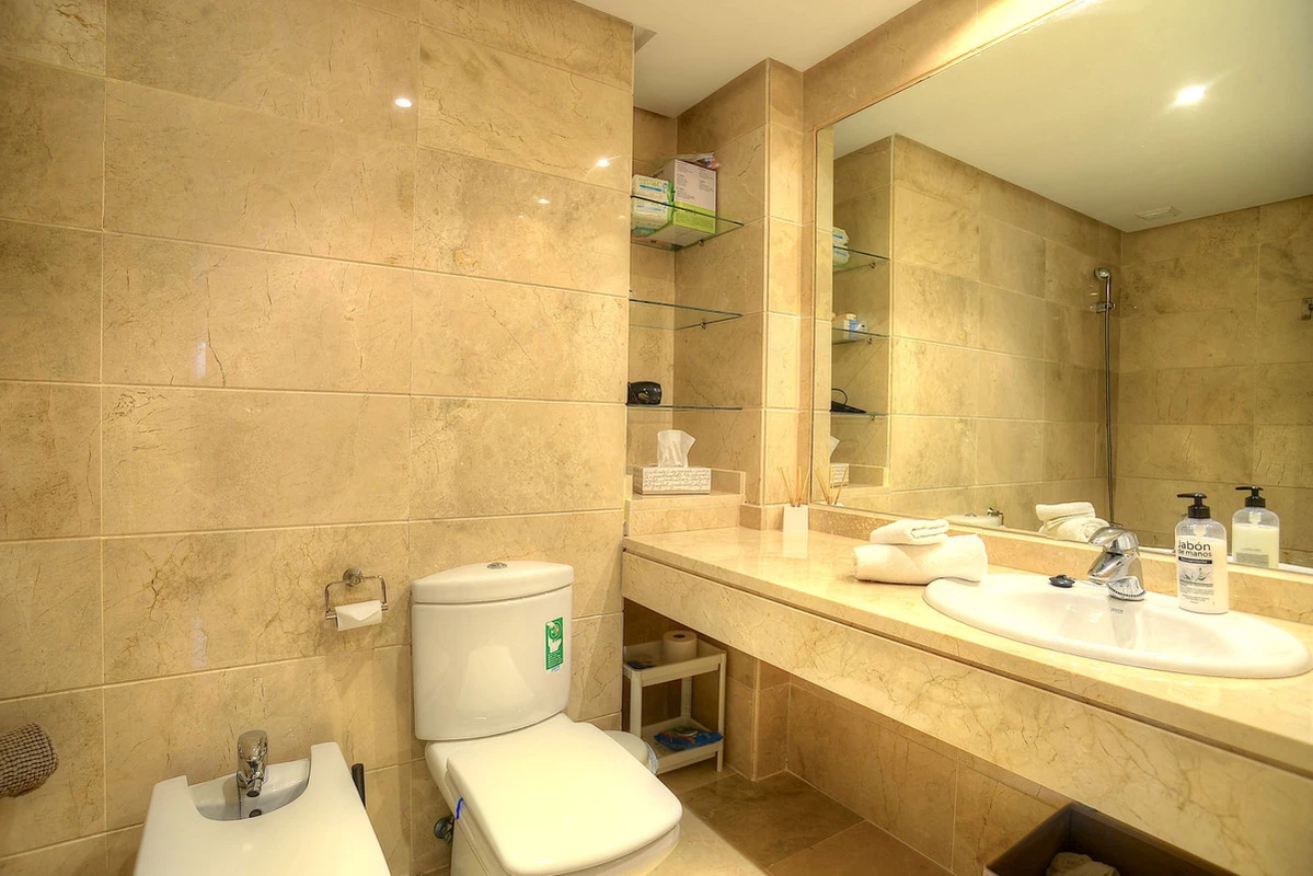 8-e64a9055bba3e77ac8aca3b893cdf826