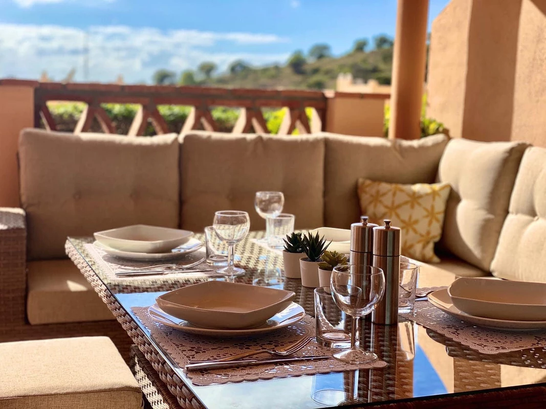 2-5bd7b9d04b45e33852eaf0ec6670150d