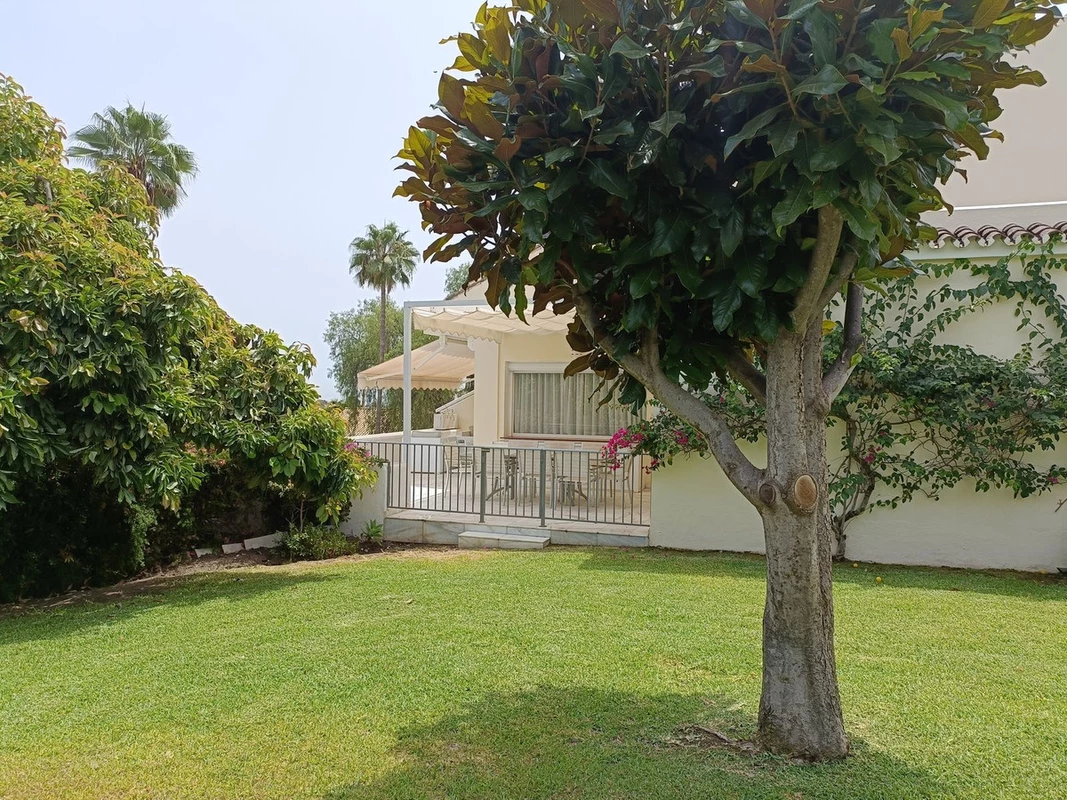 1-7980e48d732b6fc85c14b43b94d2aa54