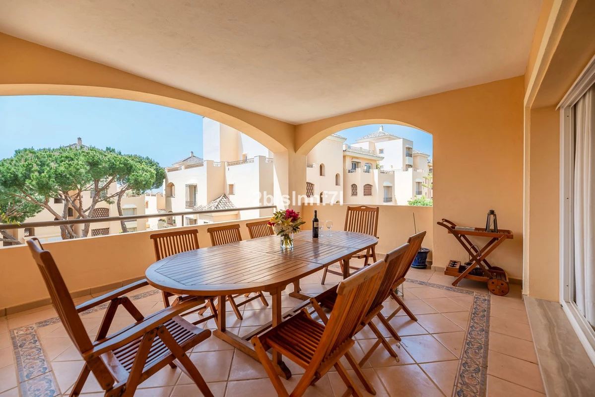 1-7980e48d732b6fc85c14b43b94d2aa54