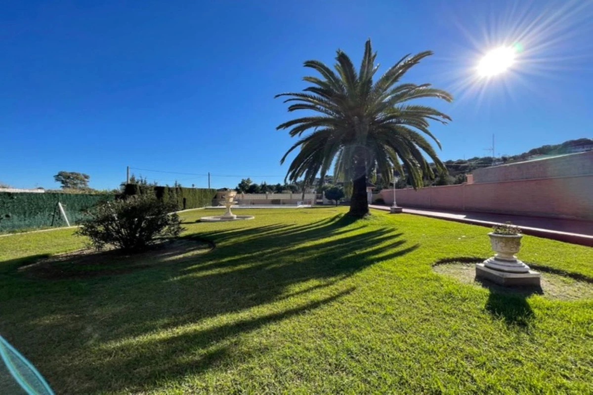 2-5bd7b9d04b45e33852eaf0ec6670150d