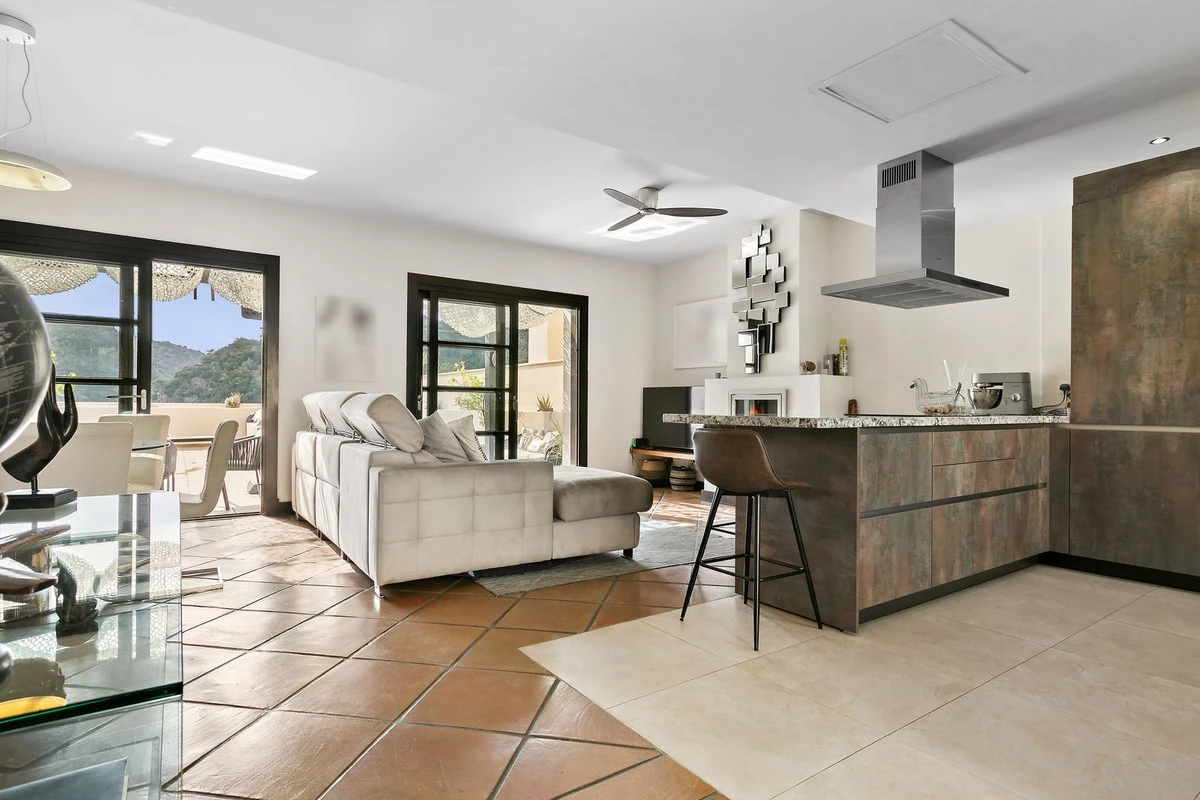 4-c23c0f86247804fa50226aecd8b0b2c8