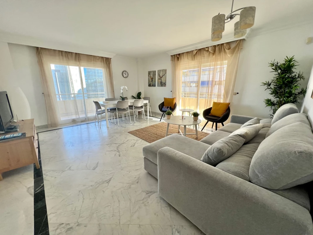 2-5bd7b9d04b45e33852eaf0ec6670150d