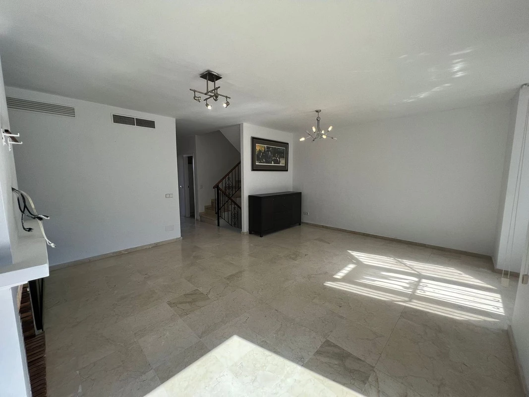 3-e898b2bb2a2fdfd06d2c39894dce8316