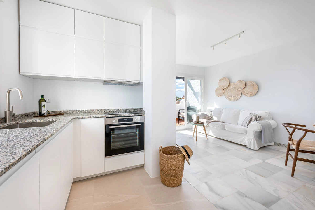 8-e64a9055bba3e77ac8aca3b893cdf826