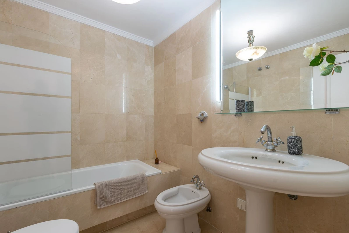 9-467d0cee5b725f3ef65f102a0c2e69c0