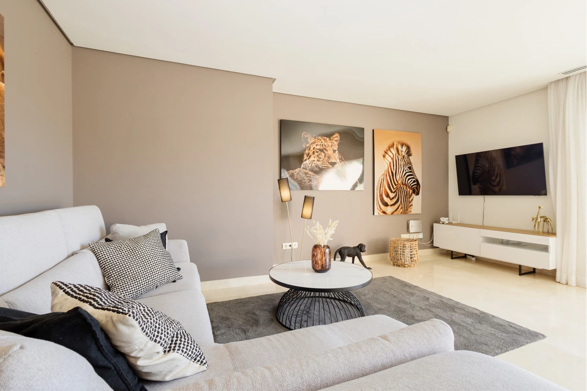 2-5bd7b9d04b45e33852eaf0ec6670150d