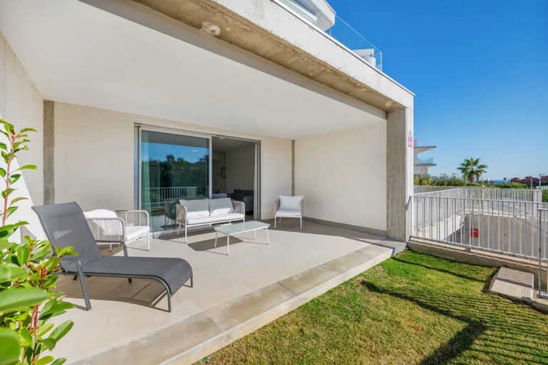 R4196332 | Ground Floor Apartment in Estepona – € 285,000 – 2 beds, 2 baths