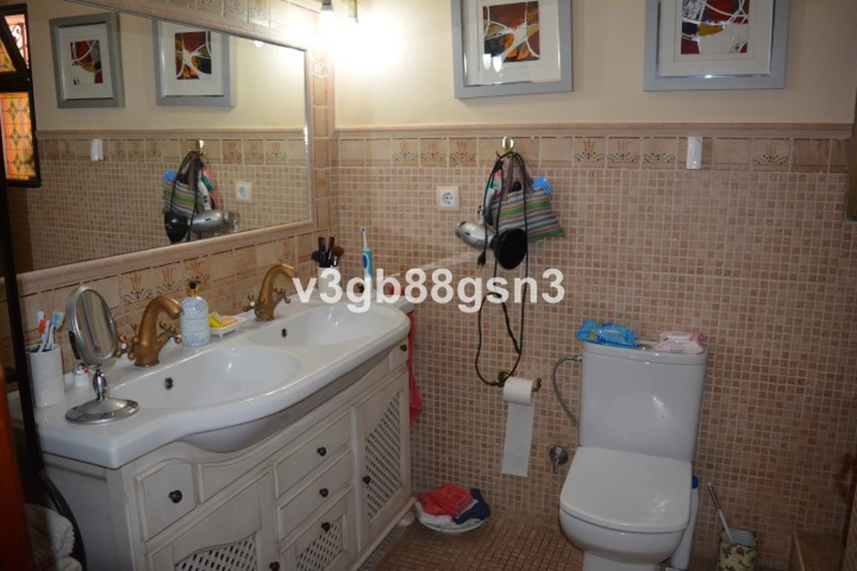 7-aa4cc561180b369757c0bb4af9886cd3