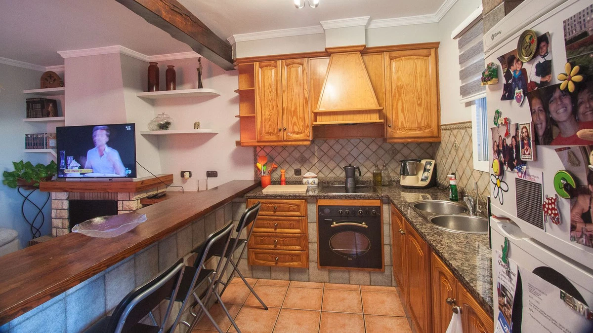 8-e64a9055bba3e77ac8aca3b893cdf826