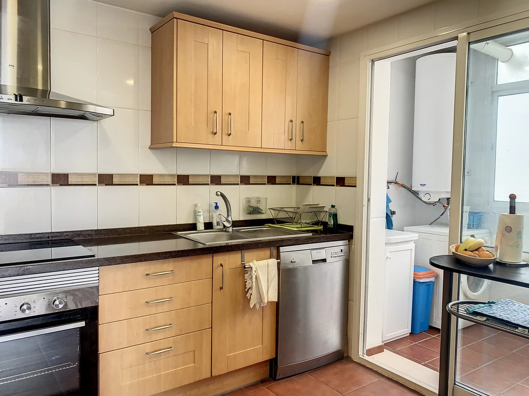 7-aa4cc561180b369757c0bb4af9886cd3