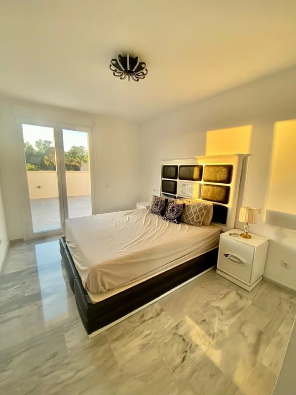 8-e64a9055bba3e77ac8aca3b893cdf826