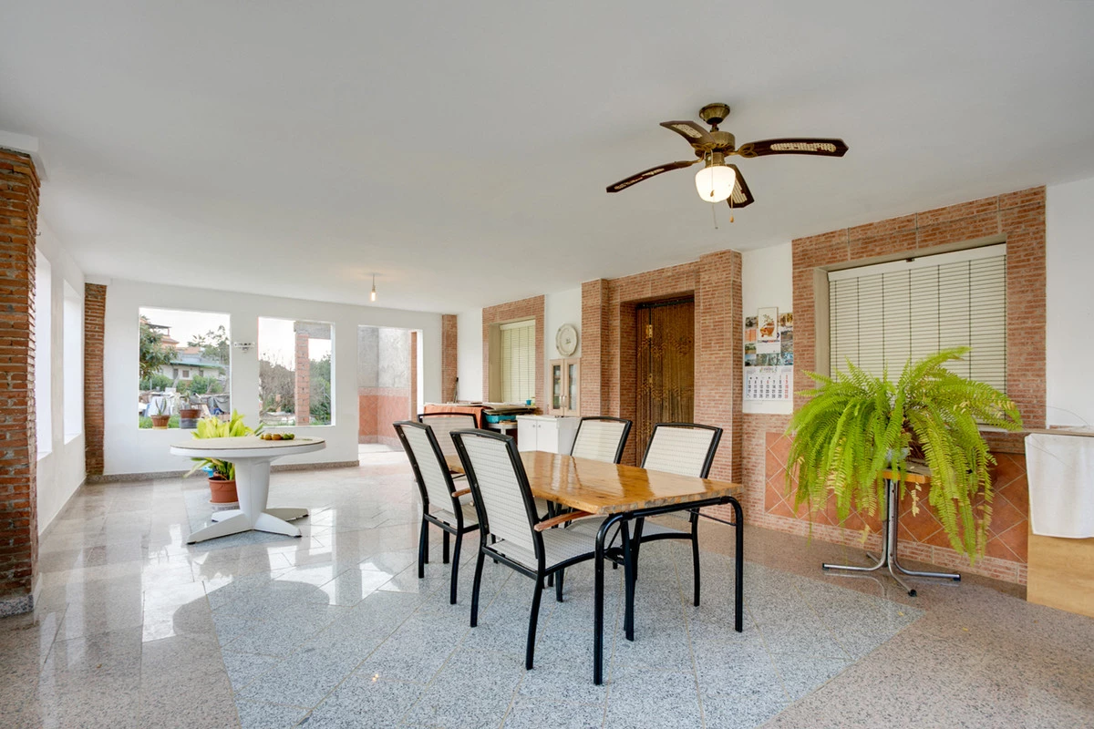 2-5bd7b9d04b45e33852eaf0ec6670150d