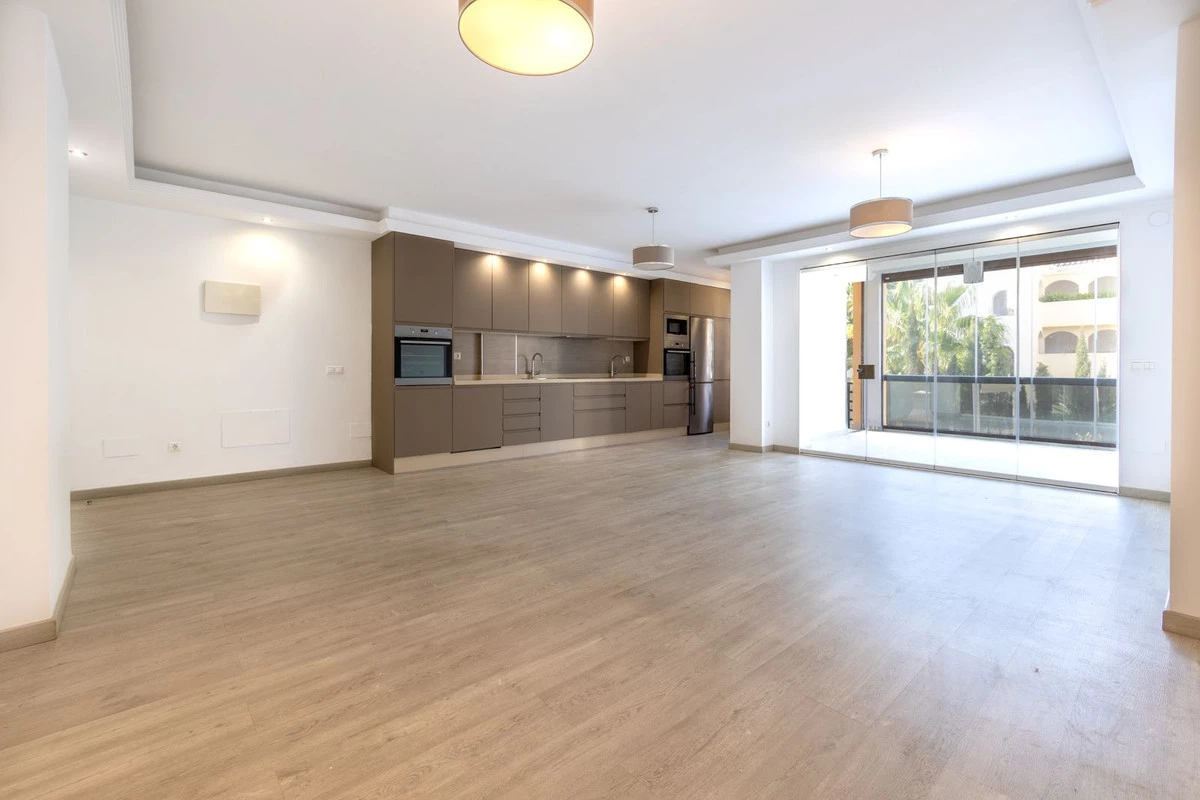 2-5bd7b9d04b45e33852eaf0ec6670150d