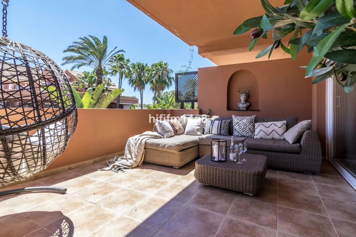 2-5bd7b9d04b45e33852eaf0ec6670150d