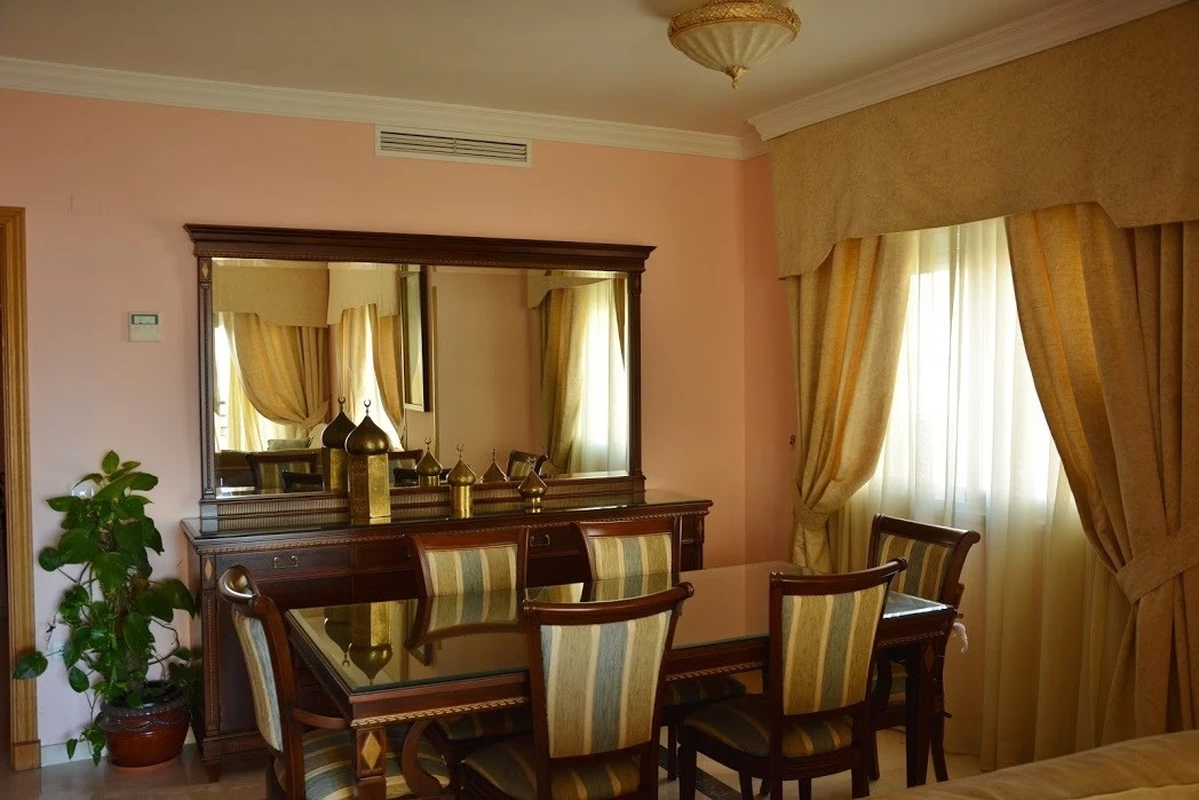 7-aa4cc561180b369757c0bb4af9886cd3