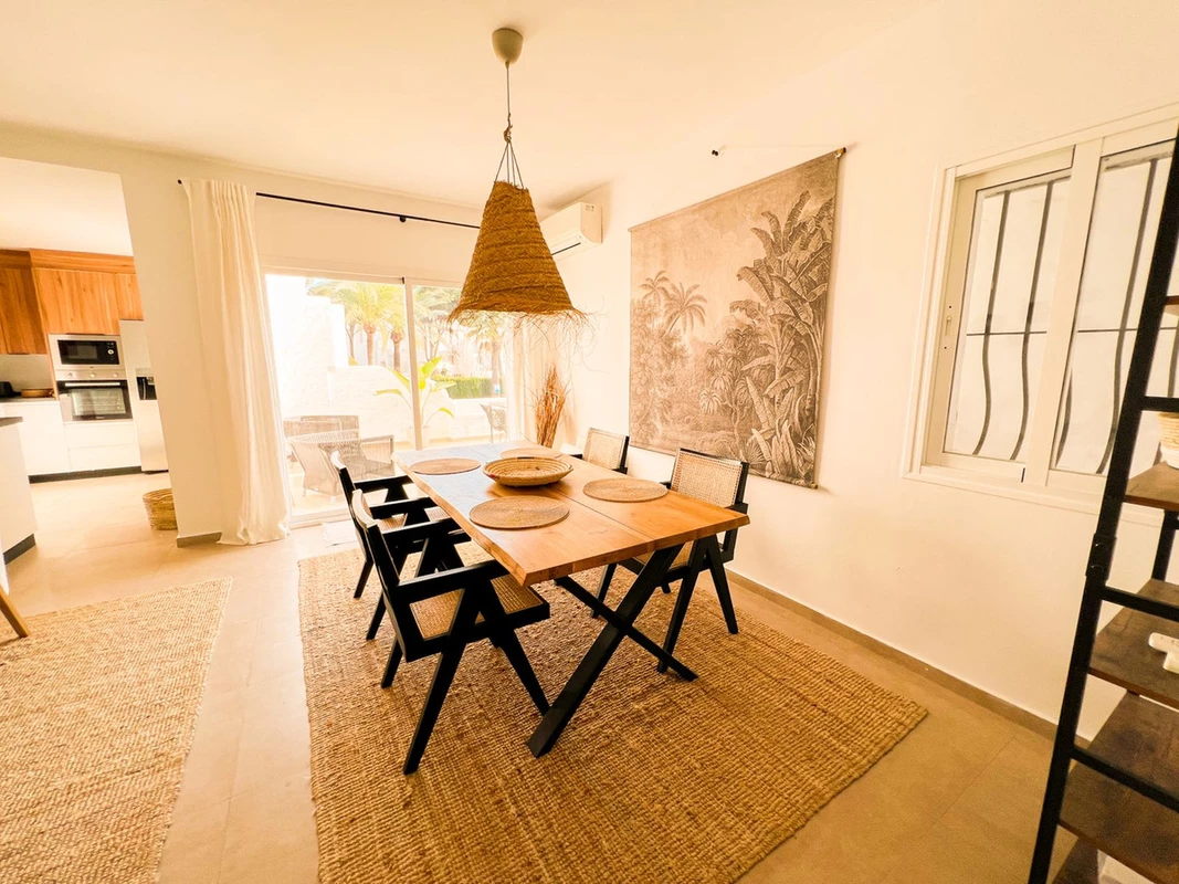 7-aa4cc561180b369757c0bb4af9886cd3