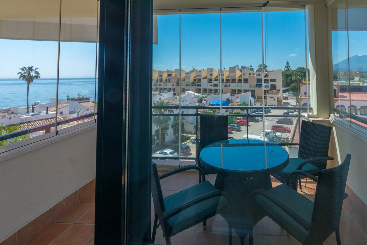 1-7980e48d732b6fc85c14b43b94d2aa54